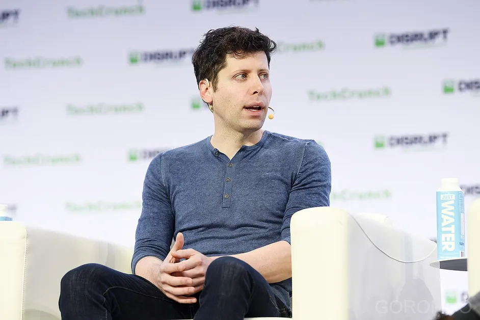 Sam Altman, the CEO of OpenAI, predicts the imminent arrival of artificial general intelligence (AGI), a level of AI sophistication comparable to human intelligence.(Photo: TechCrunchon on Wikimedia Commons)